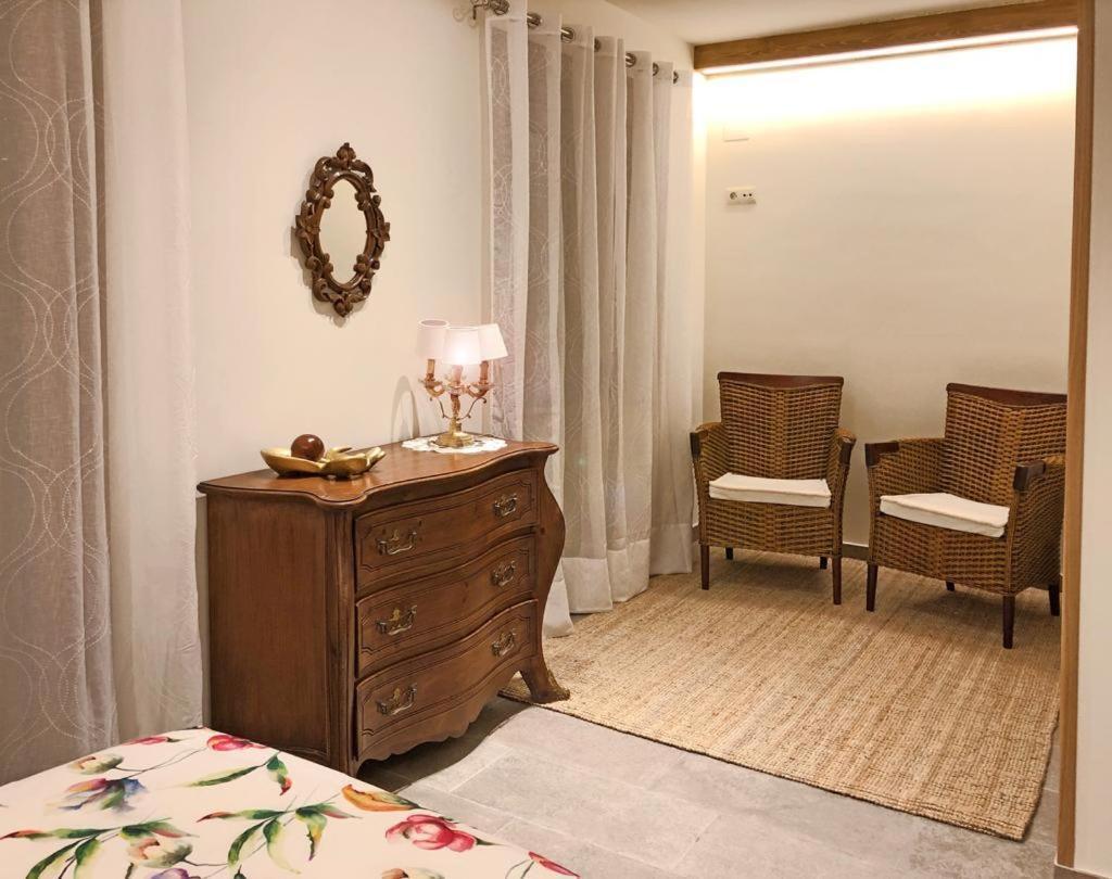 Cami De La Font Apartment Cretas Bagian luar foto
